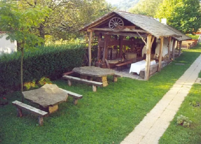 Herold Panzio 3* Dunabogdány